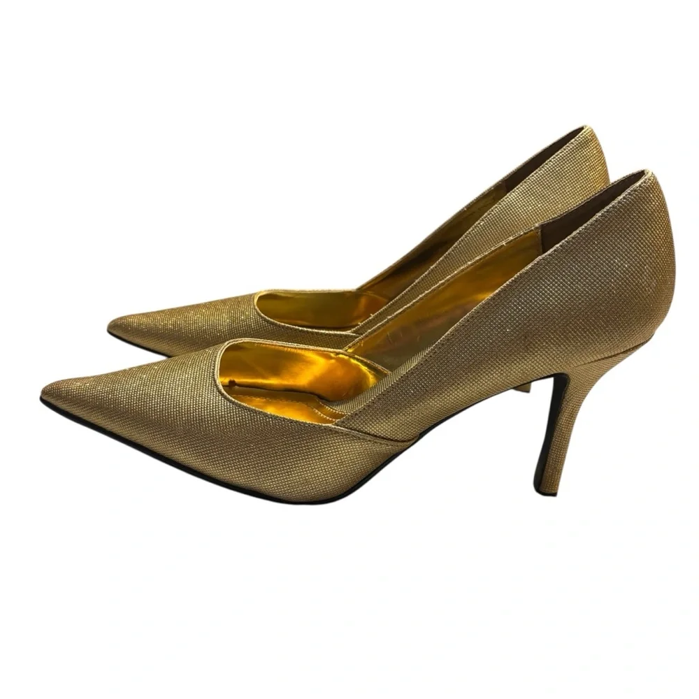 NEW Rampage Heels Size 8.5 Gold Metallic Maria Pointed Toe Party Festive 3”